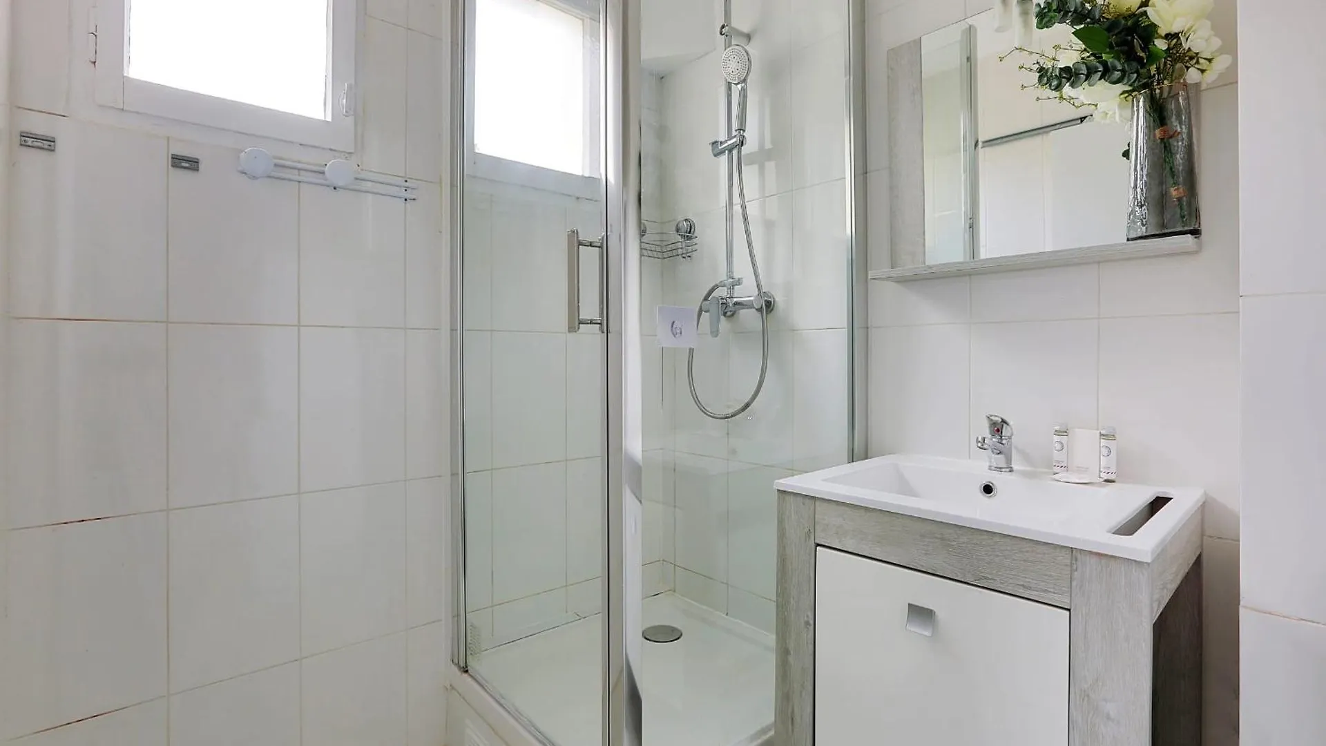 Cozy Apartment - Paris Porte De Versailles 0*,  France